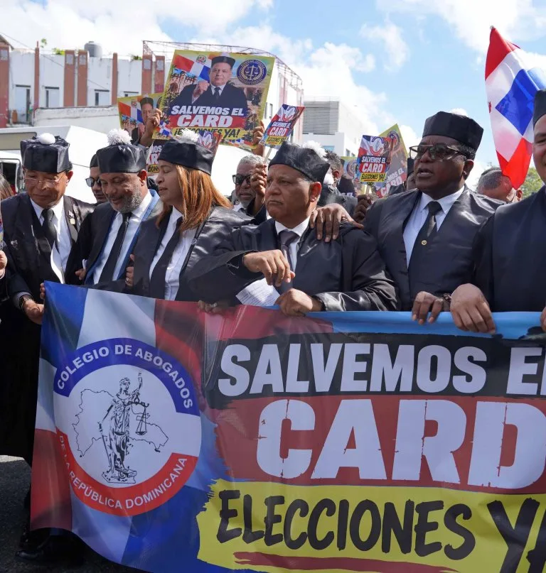 Abogados exigen elecciones libres en el CARD tras denunciar 'secuestro' de la dirigencia