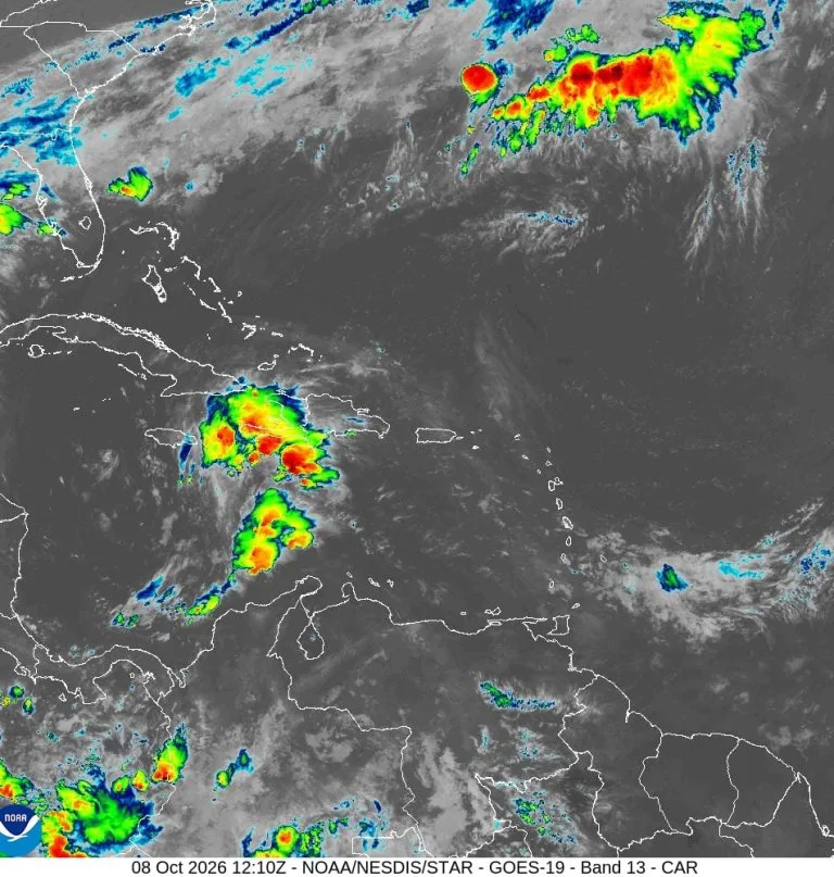 Indomet mantiene avisos y alertas por lluvias intensas en República Dominicana