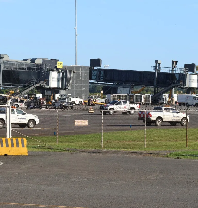 Aeropuerto de Panamá reanuda operaciones tras sismo de magnitud 7.7