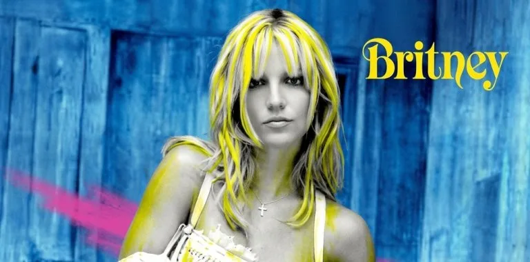 Britney Spears lanza canción inédita de 2001 para celebrar 25 años del álbum 'Britney'