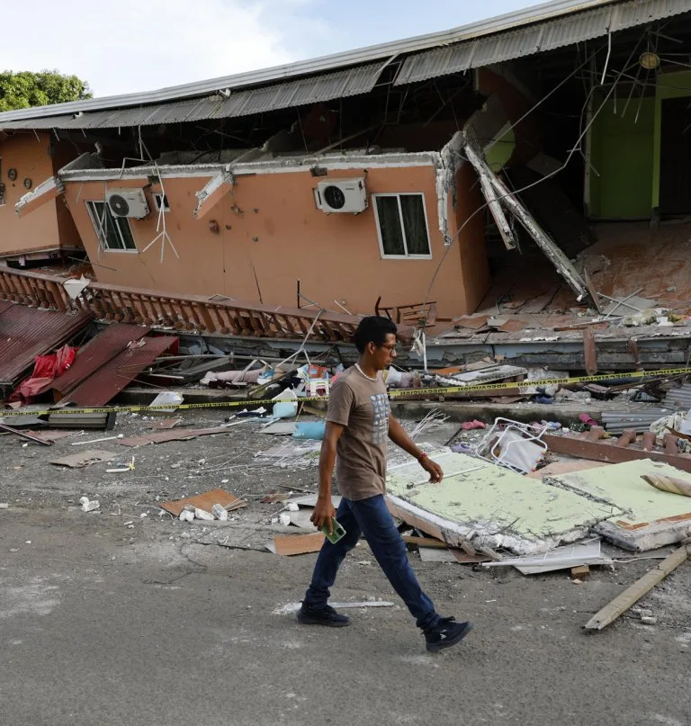 Tonosí, Panamá: sin agua ni luz tras terremoto de 7.7 y bajo réplicas constantes