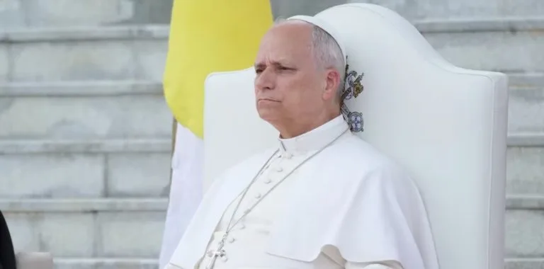 Niños de oncología del Gemelli envían cartas y dibujos al Papa León XIV durante su recuperación