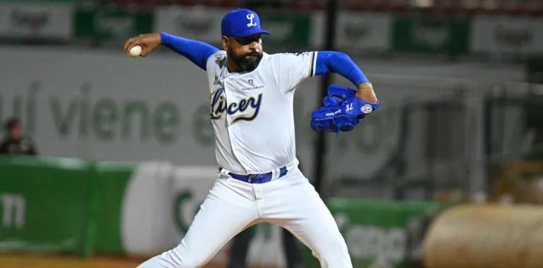 César Valdez fuera de la rotación inicial de los Tigres del Licey por setback en su brazo