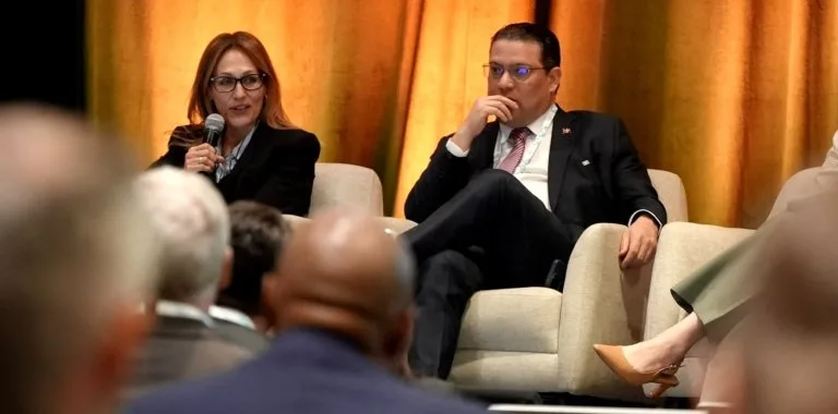 Arizona impulsa alianza estratégica con República Dominicana para fortalecer industria de semiconductores