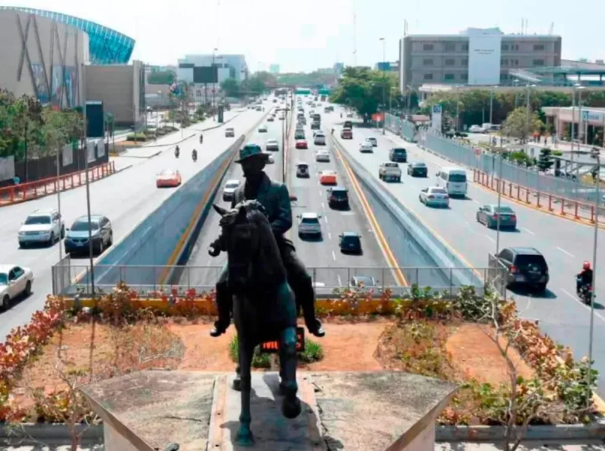 Trabajo y estudios impulsan casi tres de cada cuatro primeros viajes en el Gran Santo Domingo
