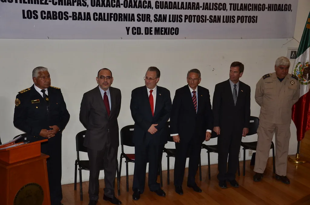 Viceministro advierte sobre politización de bomberos y destaca fortalecimiento institucional