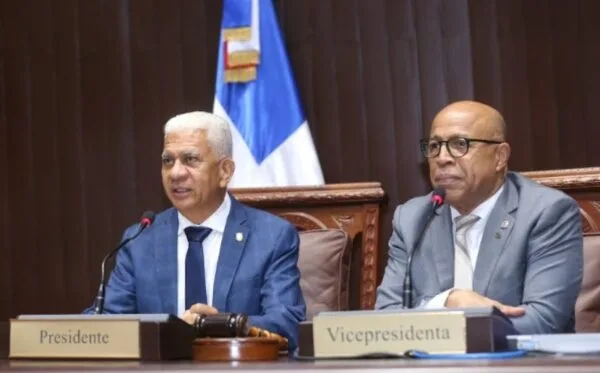 PRM ratifica a De los Santos y Pacheco al frente del Congreso Nacional para la legislatura 2024-2028