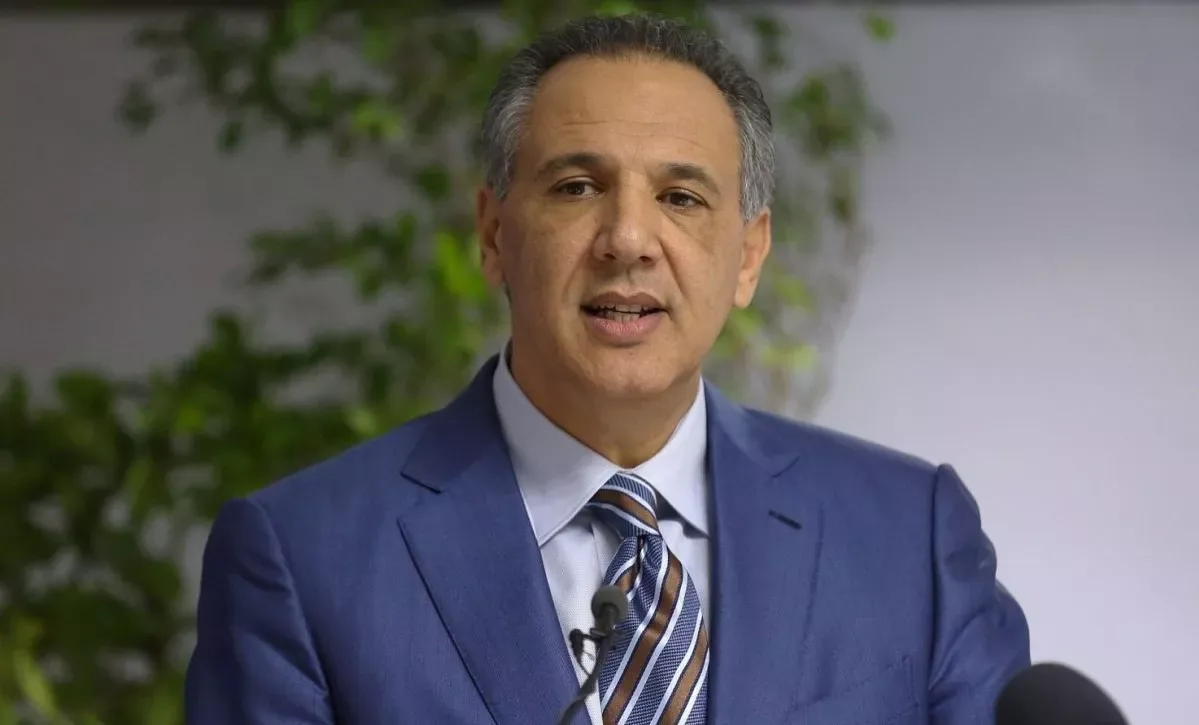 José Ramón Peralta propone una Mesa Nacional del Coco para impulsar la industria dominicana