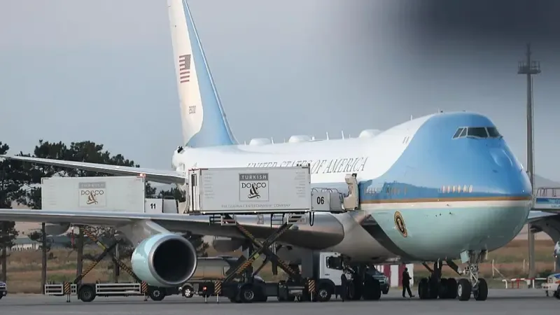 Trump cambió de avión en secreto tras cumbre de la OTAN por presunta amenaza iraní