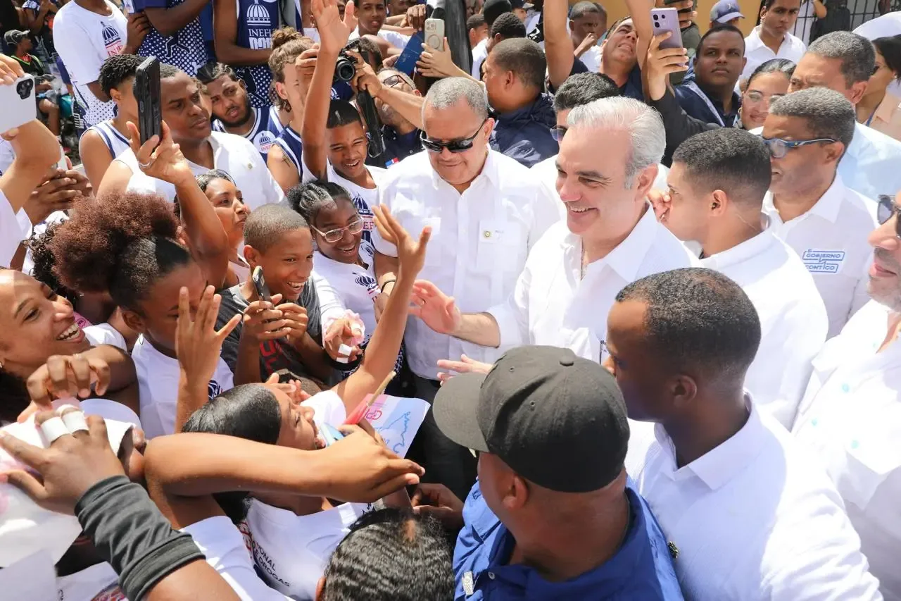 Abinader traslada su despacho a Santiago y pone al Cibao en el centro de su agenda