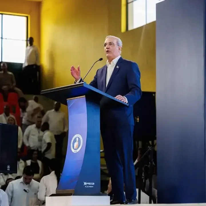 Abinader asegura que su rol como presidente del PRM no es designar un sucesor