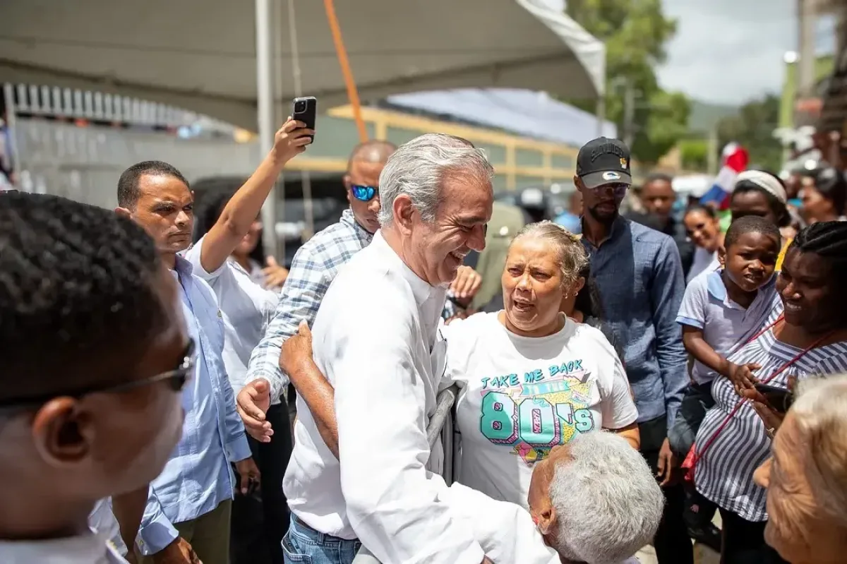 Presidente Abinader inicia agenda de tres días en Santiago con enfoque en obras y desarrollo