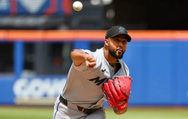 Sandy Alcántara y Ceddanne Rafaela son Jugadores de la Semana en MLB