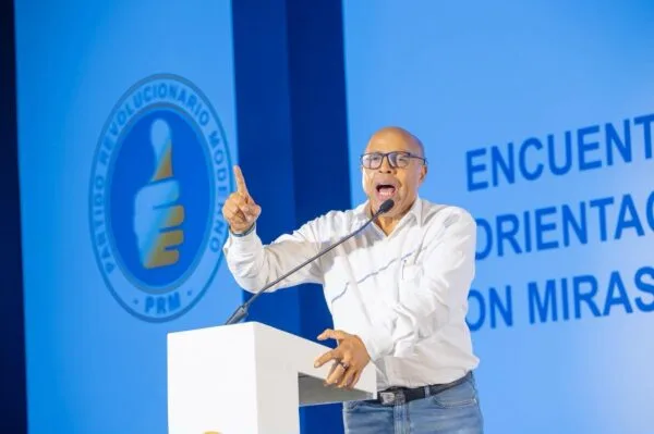 Alfredo Pacheco prioriza unidad del PRM y pospone aspiración a Secretaría General
