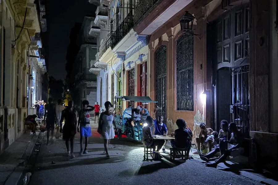 Cuba enfrenta apagón masivo: hasta 70% del país sin electricidad este domingo