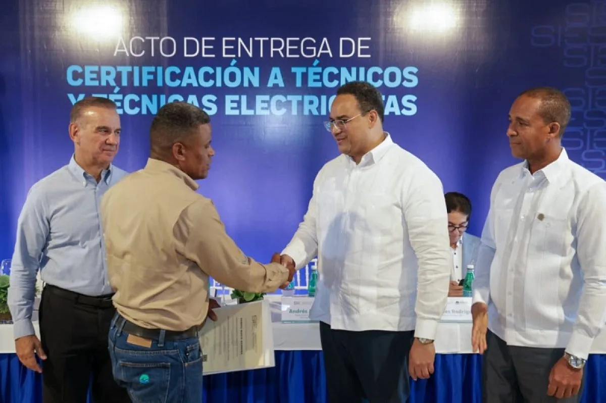 ETED socializa proyecto STATCOM para fortalecer la red de transmisión eléctrica