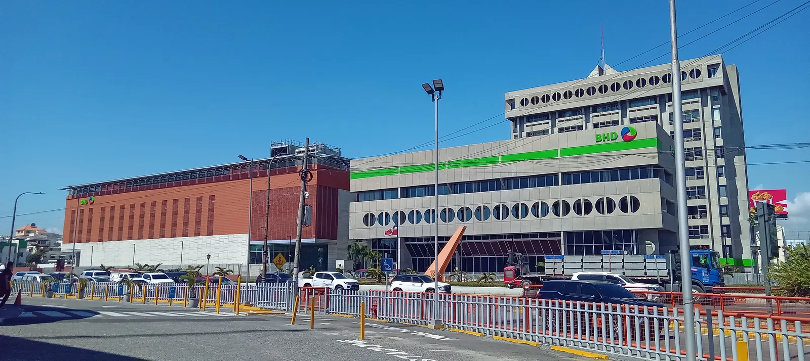 BHD inaugura nueva sucursal en BlueMall Punta Cana para atender a residentes y turistas