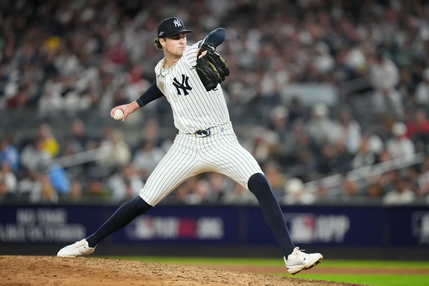 Yankees confían en Cam Schlittler para empatar serie contra Rays