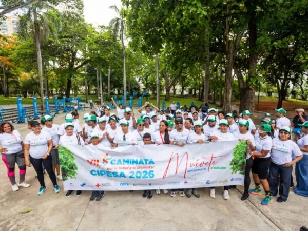 CIPESA promueve el autocuidado de periodistas de salud con caminata-zumbatón