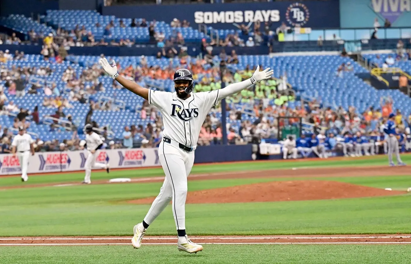 Junior Caminero lidera a los antesalistas de MLB con 42 jonrones y 101 impulsadas en 2026