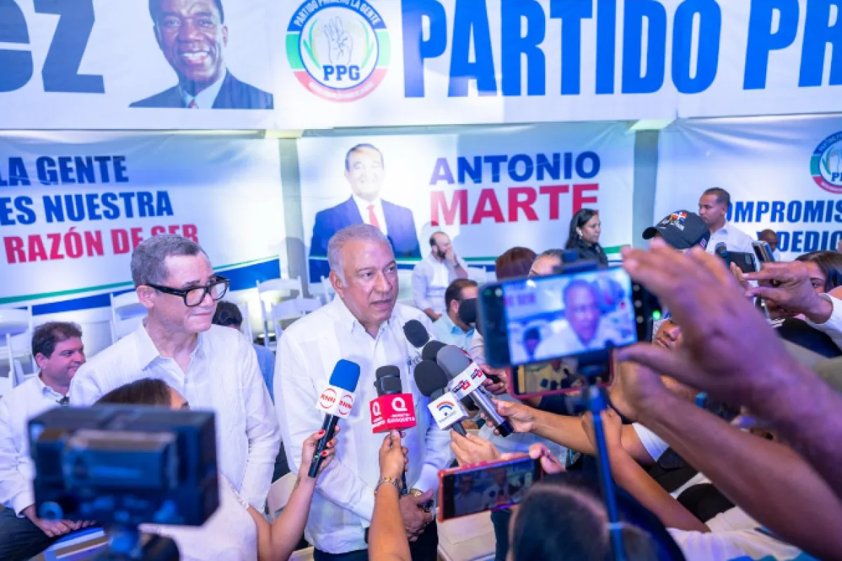 Ministro Bautista pide mantener la educación alejada de intereses políticos