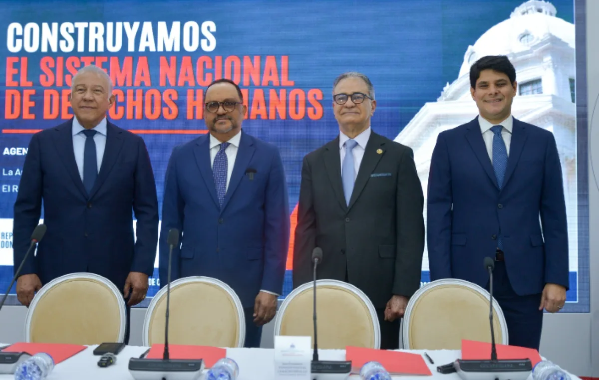 Ministerio de Justicia impulsa reforma penitenciaria y modernización de servicios públicos