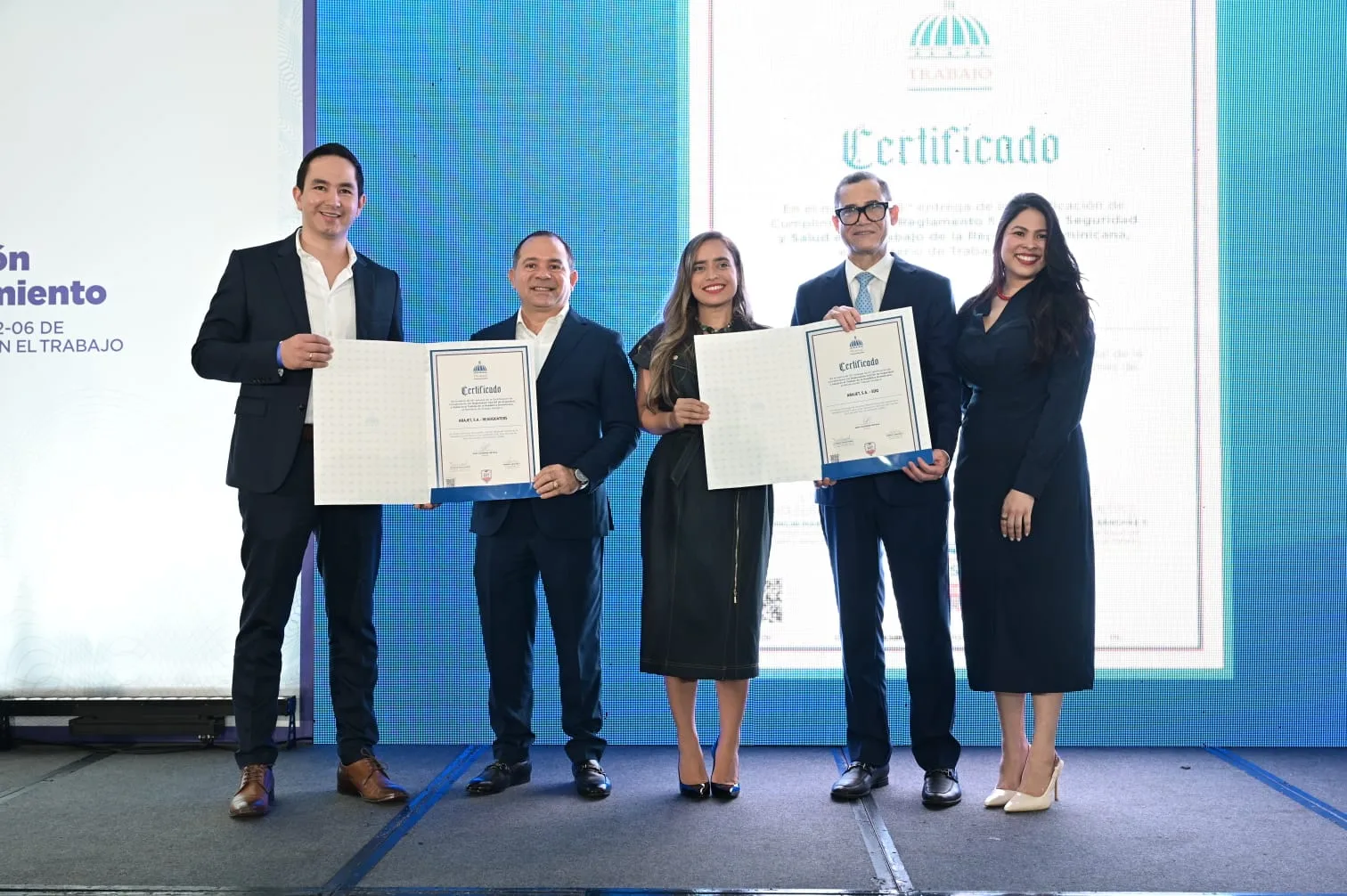 Arajet obtiene certificación nacional de seguridad laboral en todas sus operaciones