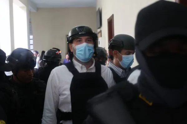 Aplazan solicitud de prórroga en caso SeNaSa por luto de abogado de imputado