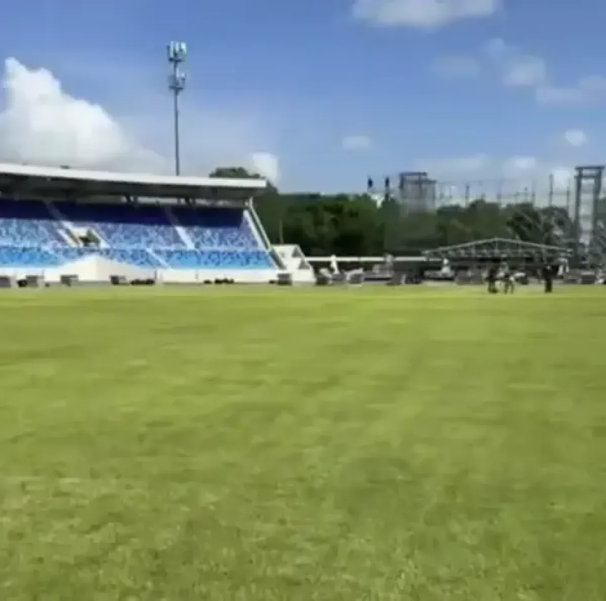 Ministro Cruz confirma recuperación del Estadio Félix Sánchez tras concierto de Ramón Orlando