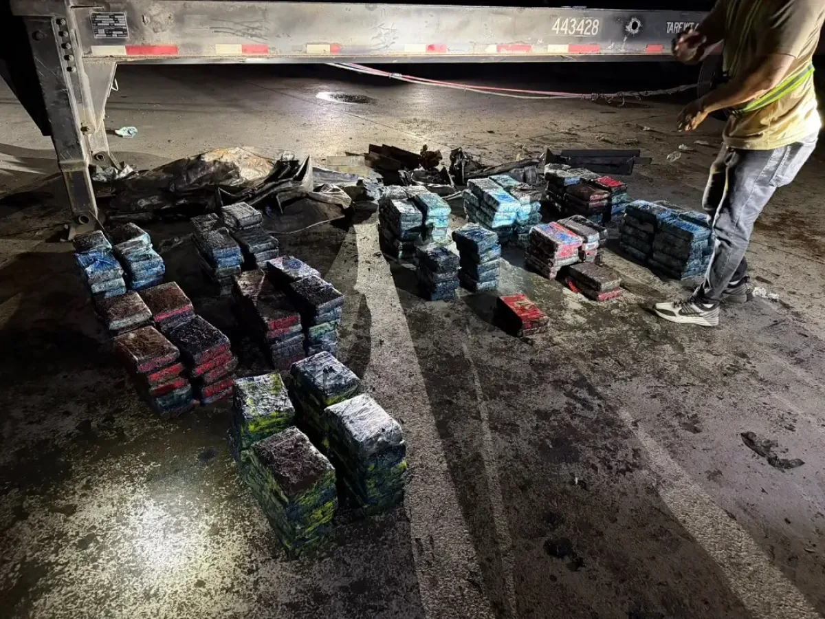 DNCD incauta 228 paquetes de cocaína en operaciones simultáneas en Puerto Don Diego y Punta Cana