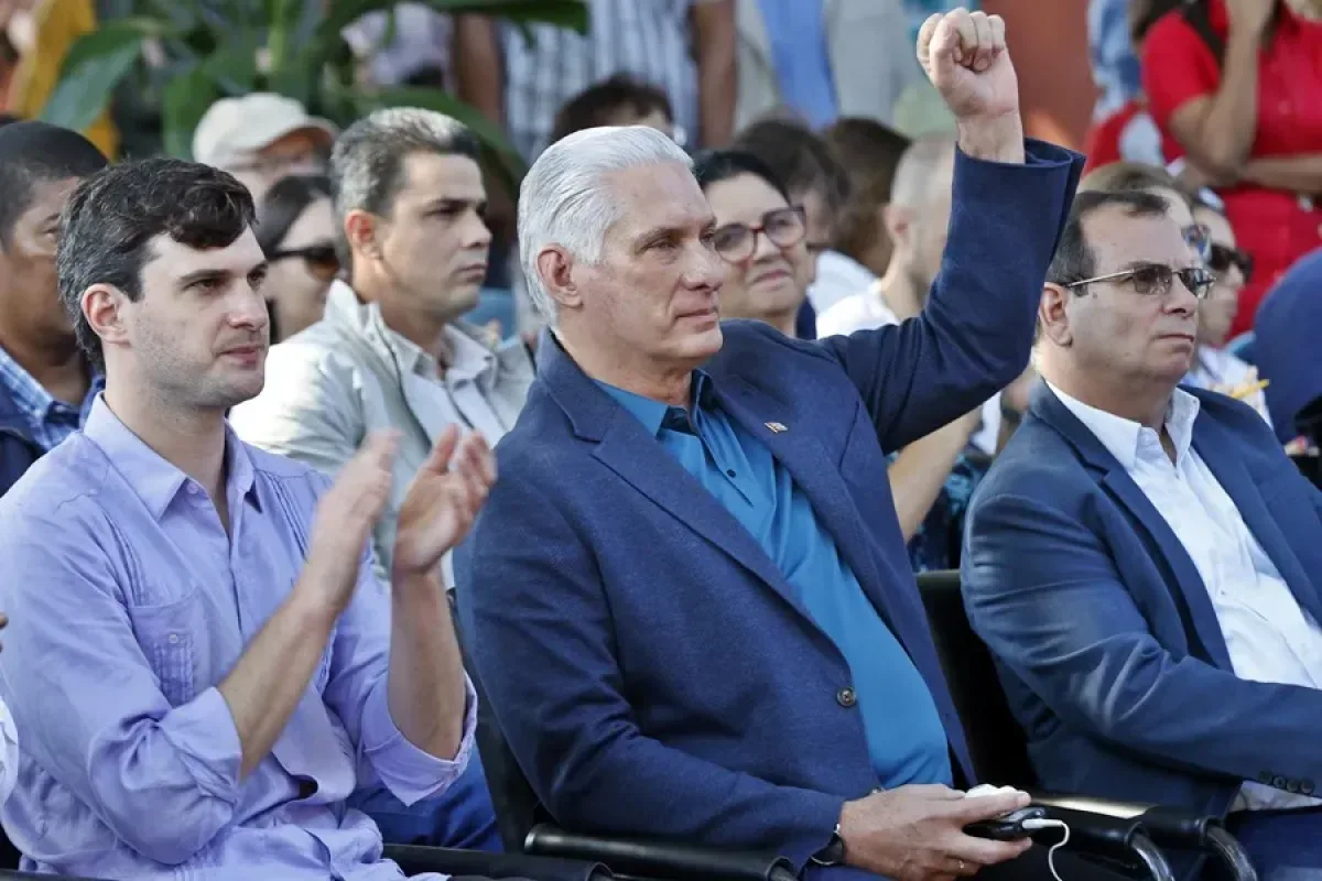 Díaz-Canel asegura que diálogo con EE.UU. está estancado pero niega colapso en Cuba