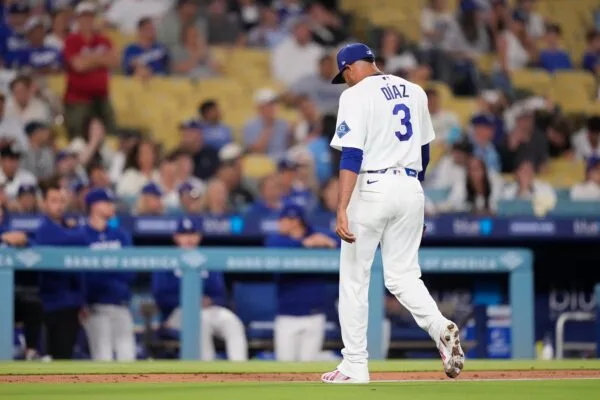 Edwin Díaz regresa a la lista de lesionados de los Dodgers por inflamación en el cuello
