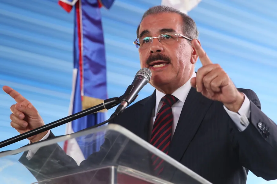 Danilo Medina critica gestión de Abinader por aumento de gasto y endeudamiento
