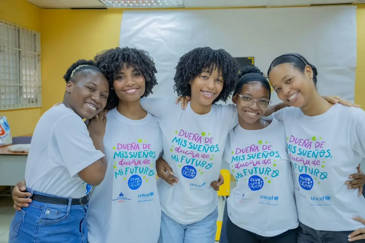 Normas de género y violencia cotidiana: cómo el cabello y las tareas limitan a las niñas