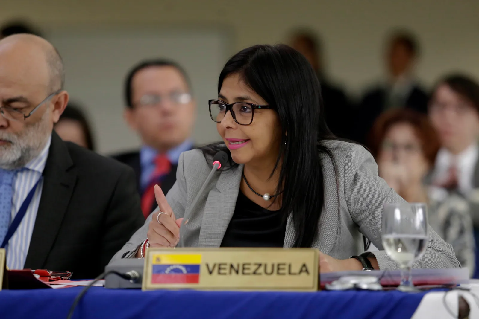 Delcy Rodríguez confirma 1.046 venezolanos liberados tras acuerdos con EE.UU.
