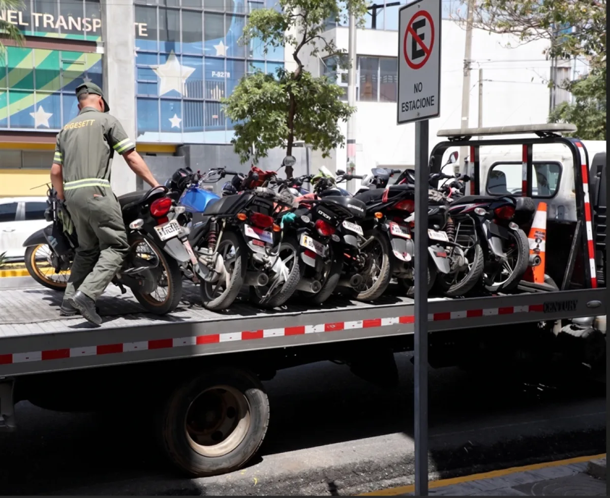 INTRANT y DIGESETT fiscalizan 158 motociclistas en dos días por violaciones a la Ley de Tránsito
