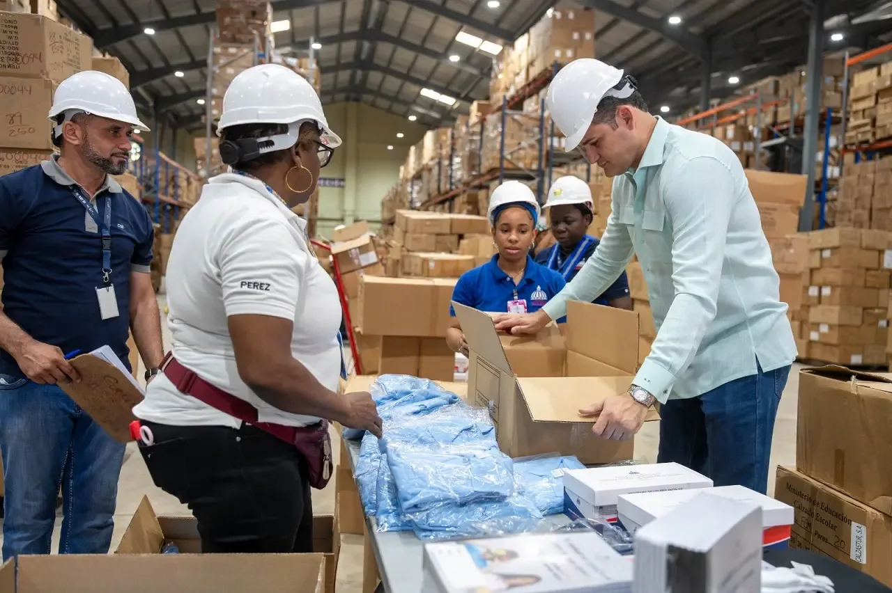 DGCP investiga adjudicaciones y 43 contratos suspendidos del almuerzo escolar del INABIE