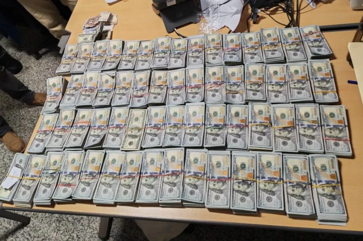 AILA: Incautan US$600,700 y 647.000 pesos colombianos a pasajero que intentaba salir sin declarar
