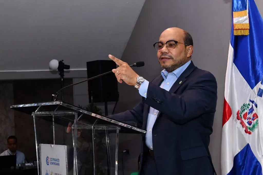 AM Best confirma calificación A- para Seguros Reservas con perspectiva estable