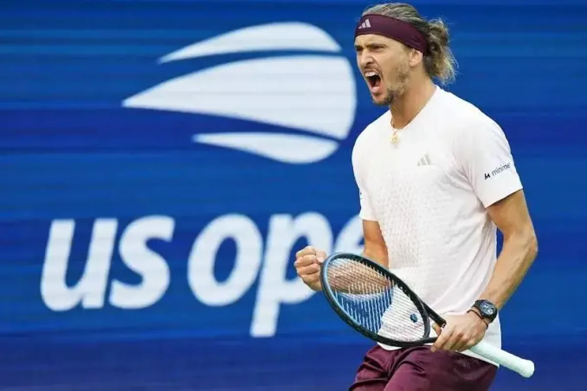 Zverev supera a Bublik en tres sets y avanza a cuartos en Shanghai