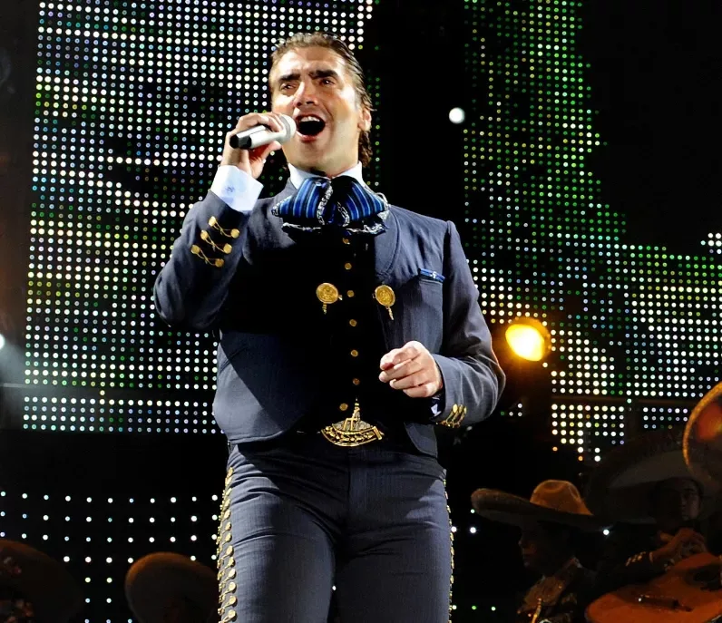 Alejandro Fernández anuncia concierto en Punta Cana para septiembre
