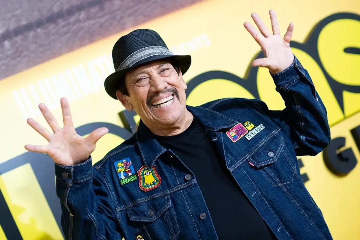 Hijo de Danny Trejo revela que actor está obligado por contrato a no criticar película de Ben Shapiro