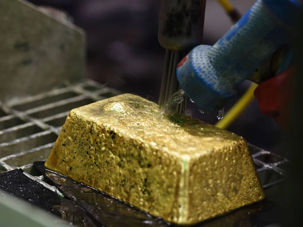 El oro invisible: Cómo Barrick extrae el metal preciado encapsulado en la roca