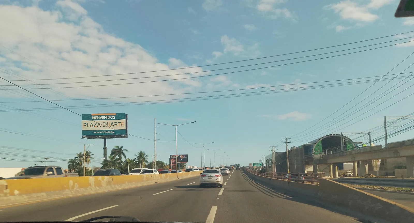Manoguayabo avanza con complejo educativo y deportivo modelo al 97%