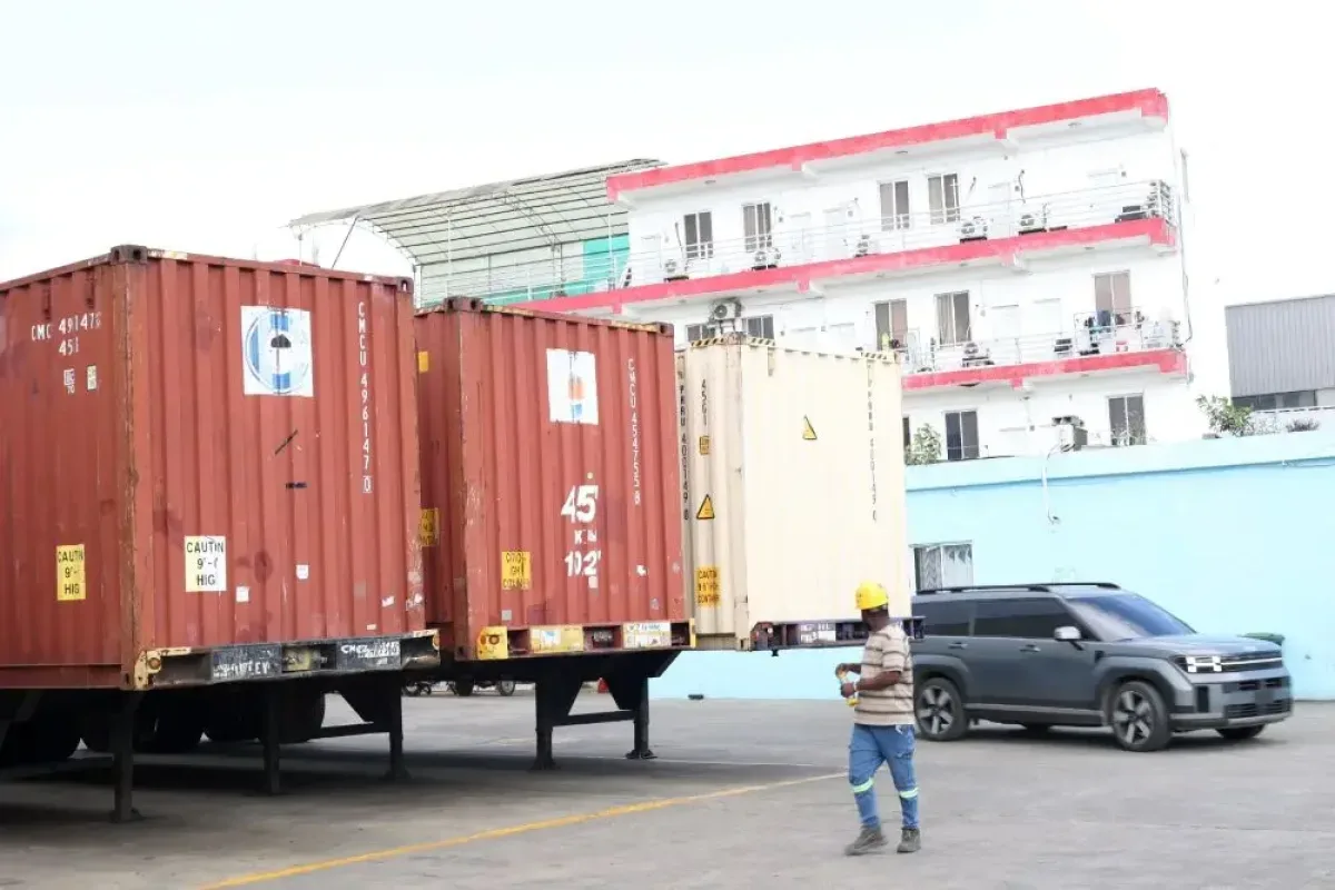 Kingtom Aluminio SRL respalda fiscalización de empresas que incumplen leyes en RD