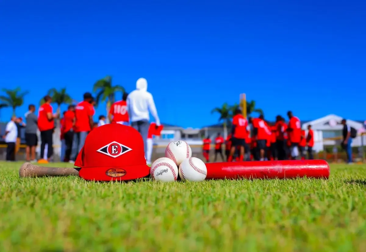 Leones del Escogido inician entrenamientos en academia de los Yankees