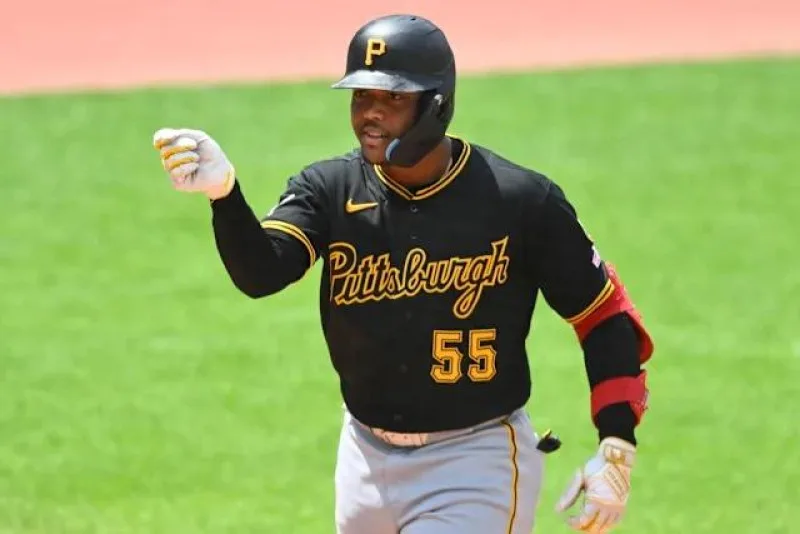 Esmerlyn Valdez rompe sequía de jonrones y renueva esperanza en los Piratas