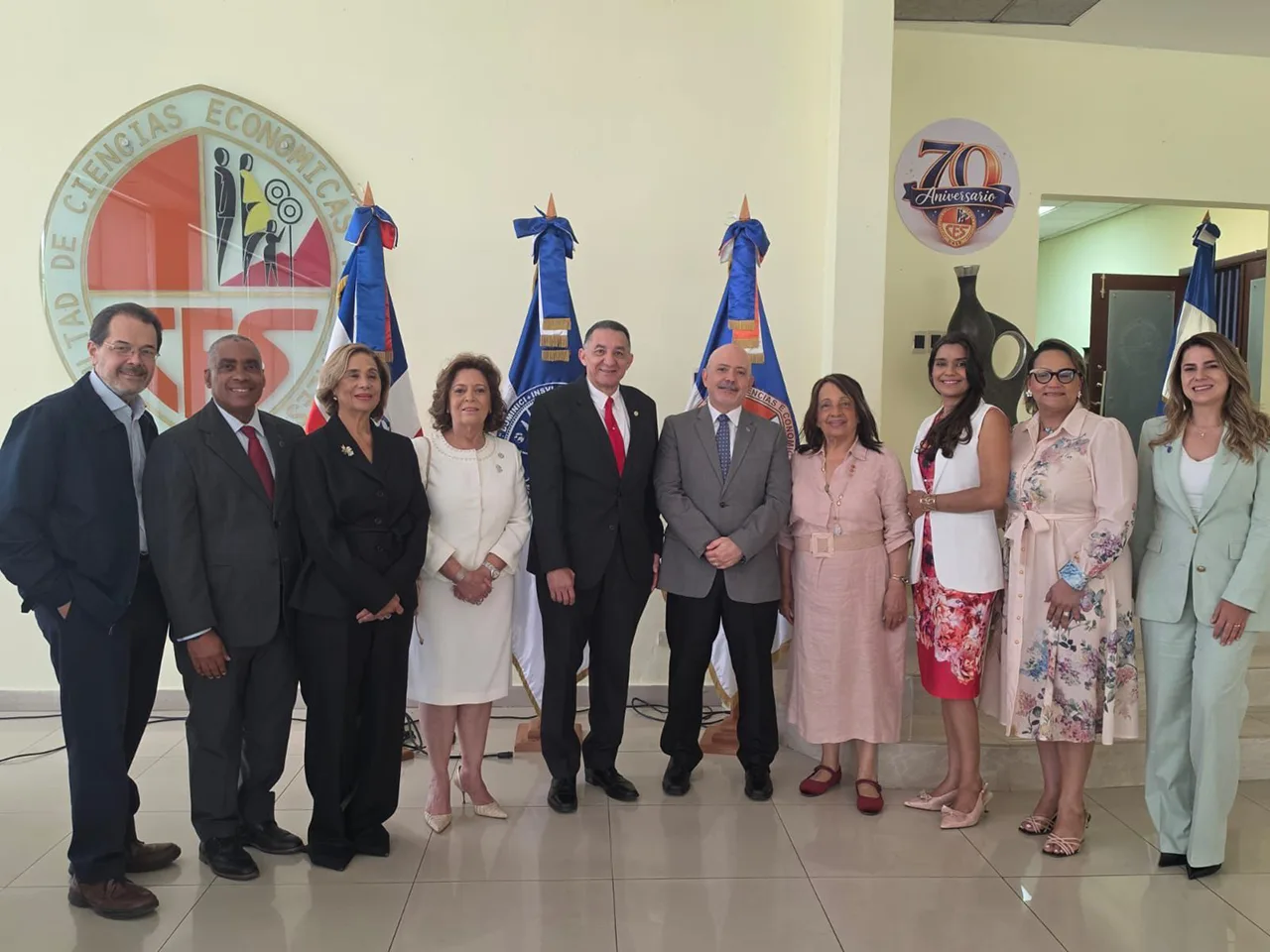 UASD reconoce 60 años de formación dermatológica del IDCP