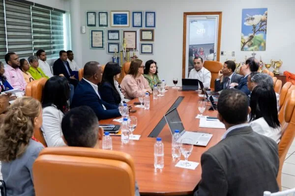 ITLA y UASD fortalecen alianza para expandir educación tecnológica y formación en IA