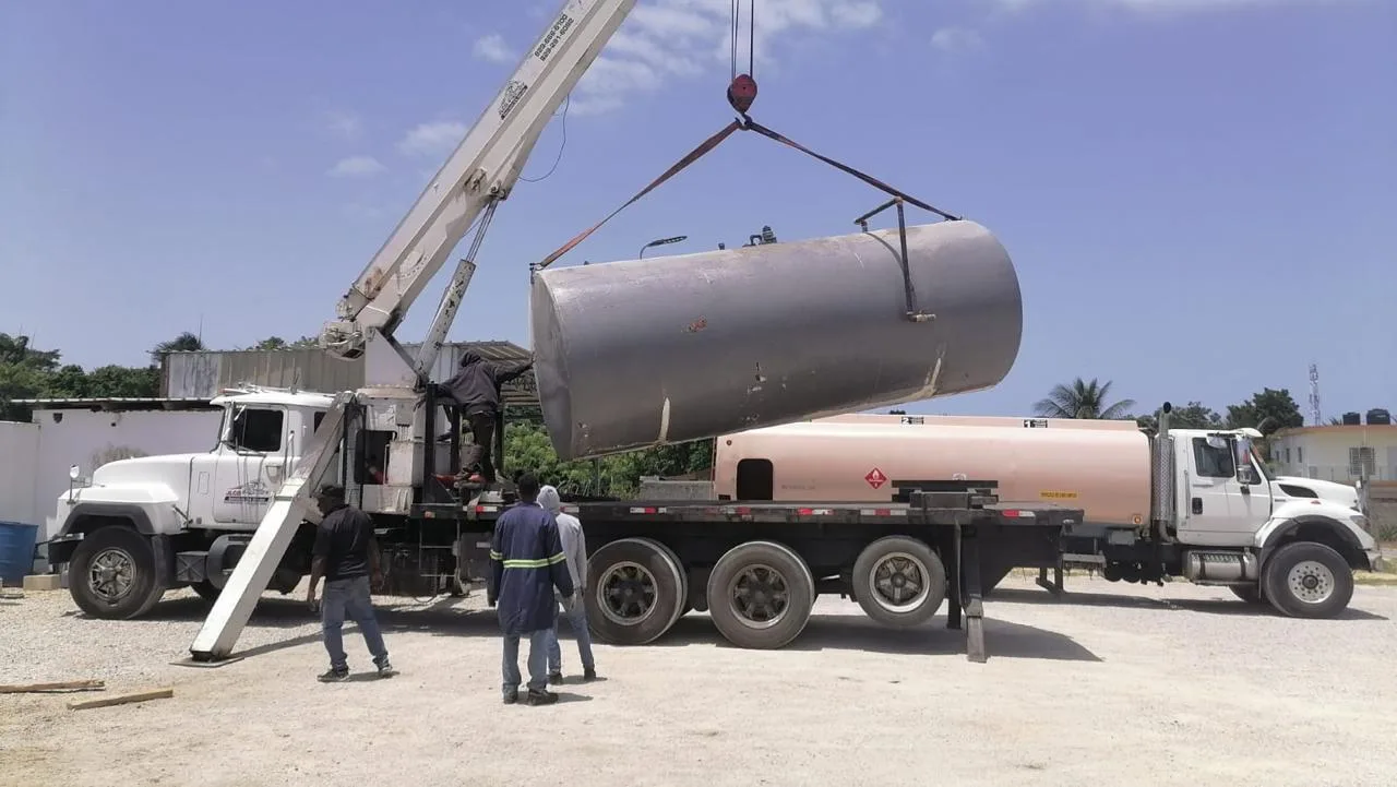 Incautan RD$22.8 millones en combustibles y cigarrillos ilegales en María Trinidad Sánchez y Villa Altagracia